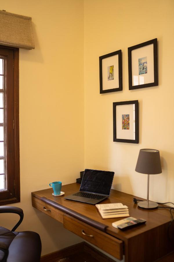 Luho 187 Bed and Breakfast Bangalore Buitenkant foto
