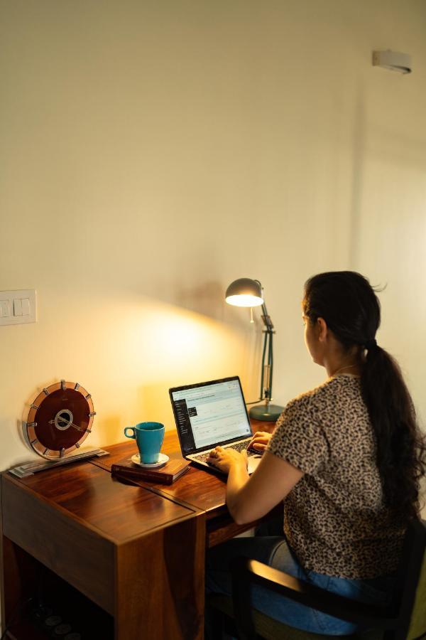 Luho 187 Bed and Breakfast Bangalore Buitenkant foto