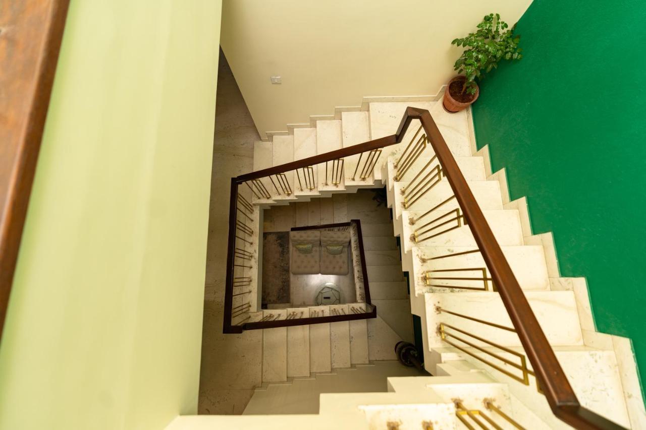 Luho 187 Bed and Breakfast Bangalore Buitenkant foto