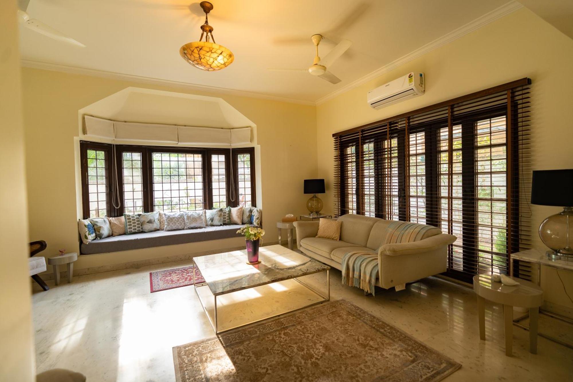 Luho 187 Bed and Breakfast Bangalore Buitenkant foto